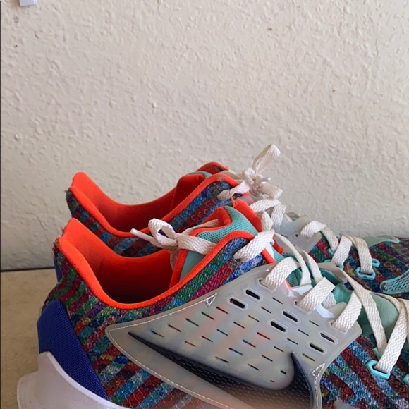 Kyrie 2 lows - Picture 1 of 1